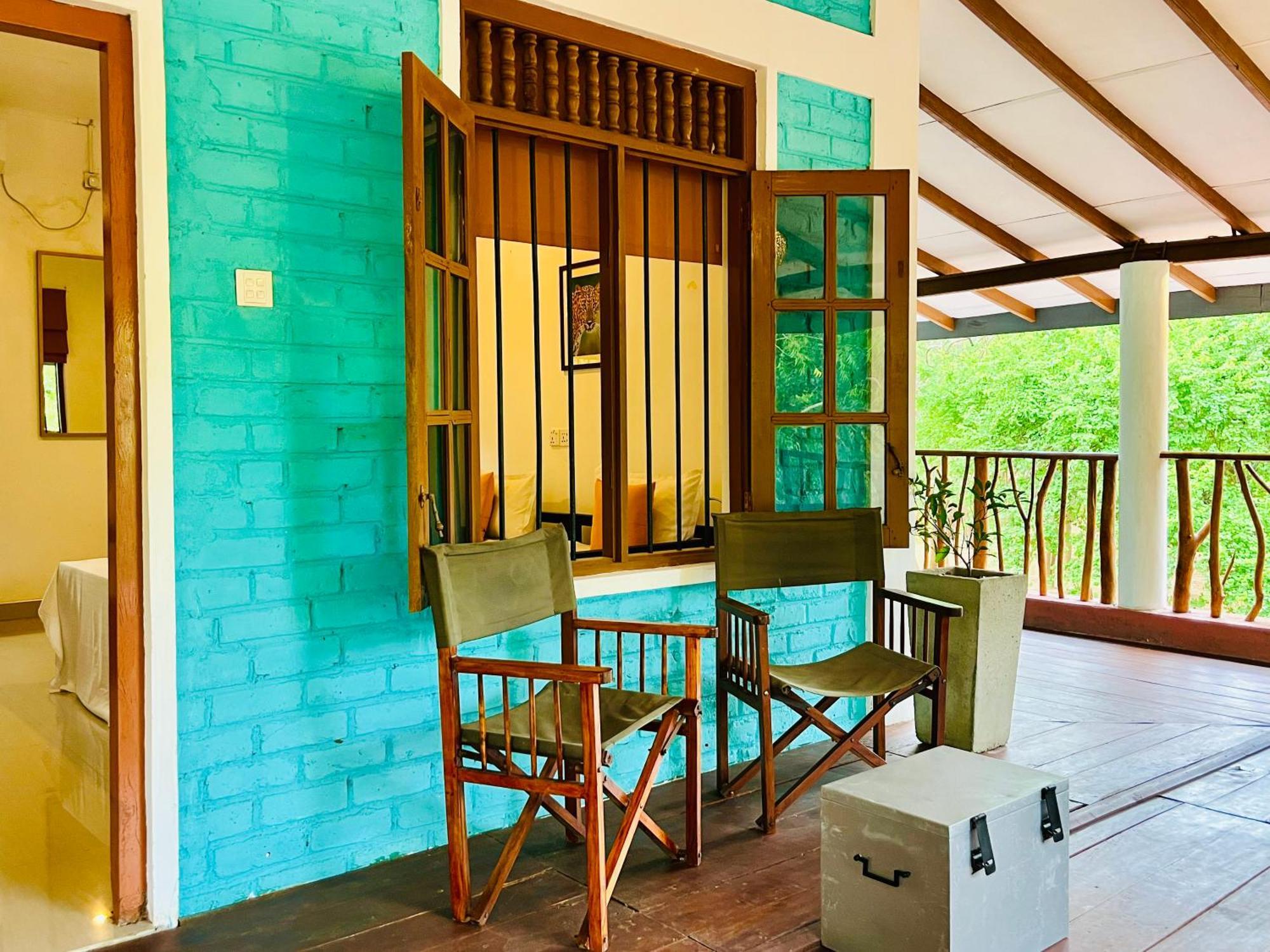 Funky Leopard Safari Lodge Bordering Yala National Park Kataragama Exterior foto